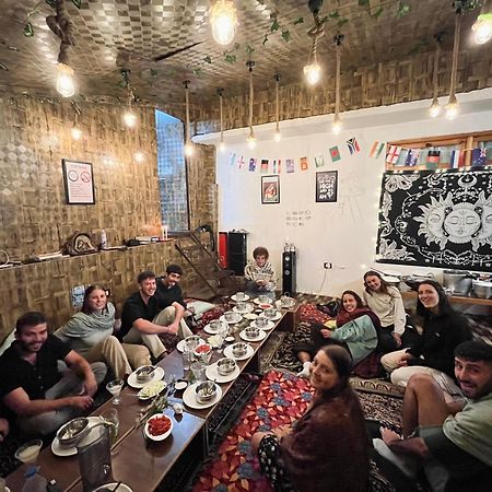 Yellowjackets Hostel Tosh Esterno foto