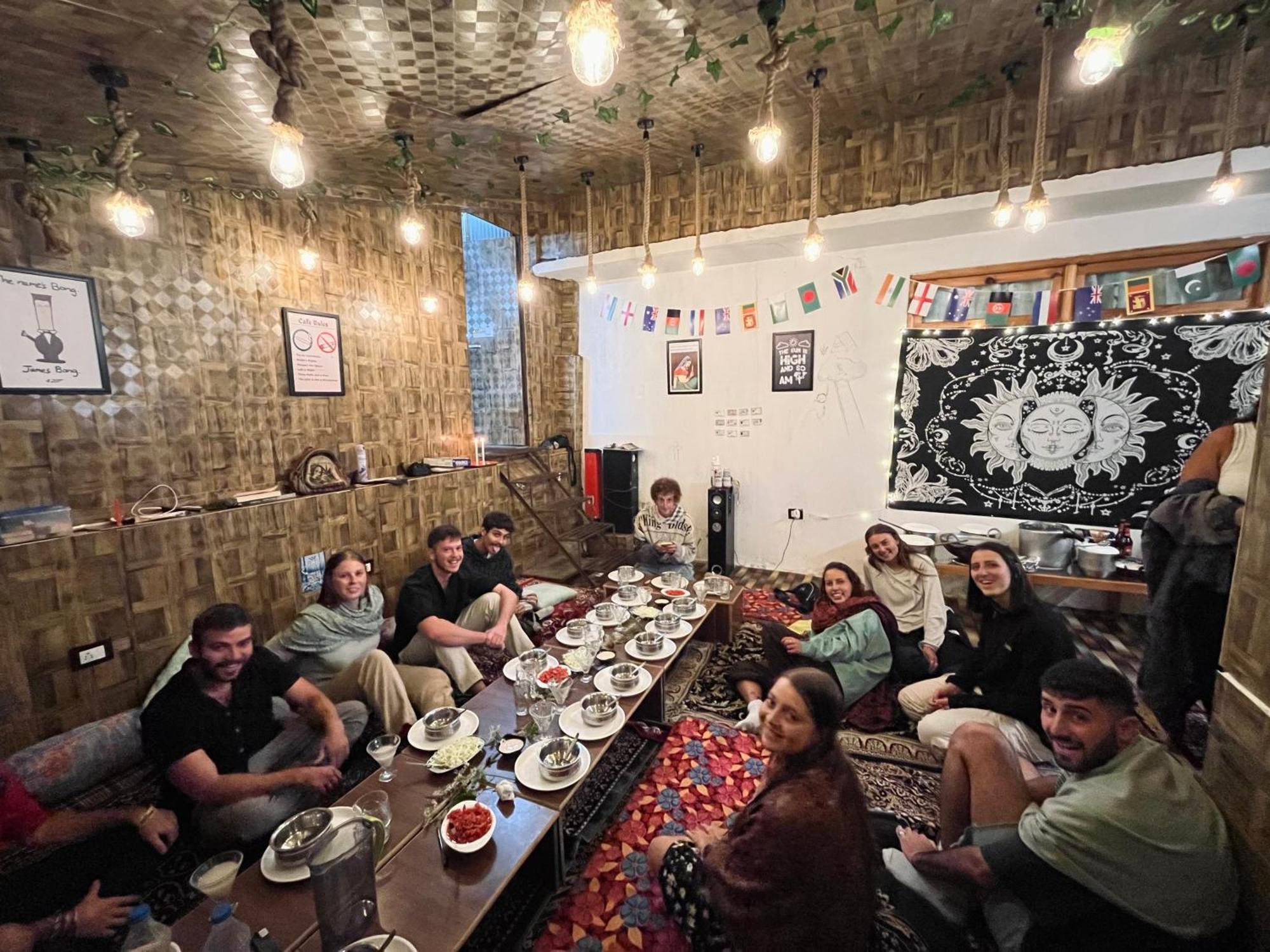 Yellowjackets Hostel Tosh Esterno foto